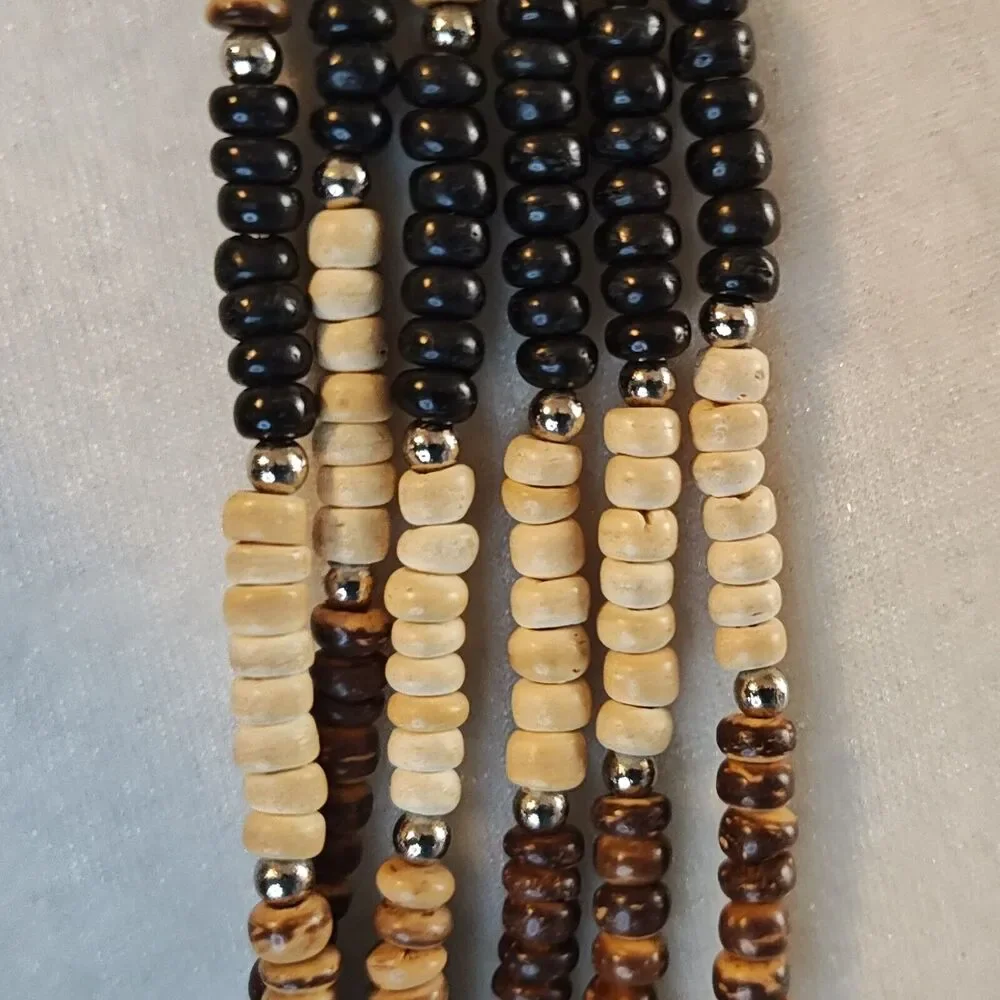 Vintage‎ Wooden Beaded Necklace Cheetah Pendant Hand Carved 14